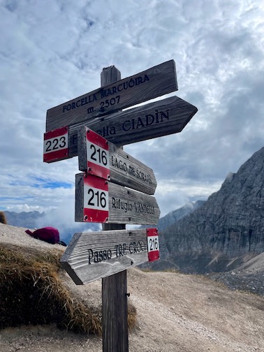 Passo Tre Croci Signpost