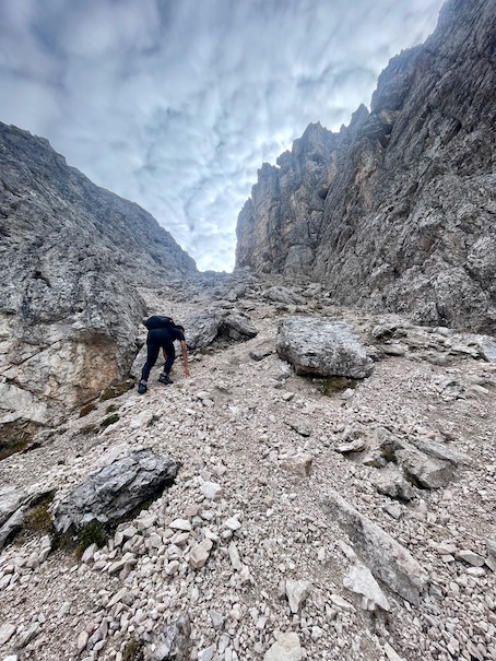 Scree on the Lago di Sorapis trail